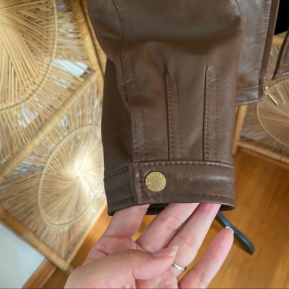 Bradley Bayou Brown Leather Jacket Sz M Zip Front, pleat/stitching detail - Picture 4 of 14